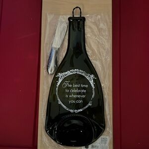 Wine serving tray and spreader by Pavillion